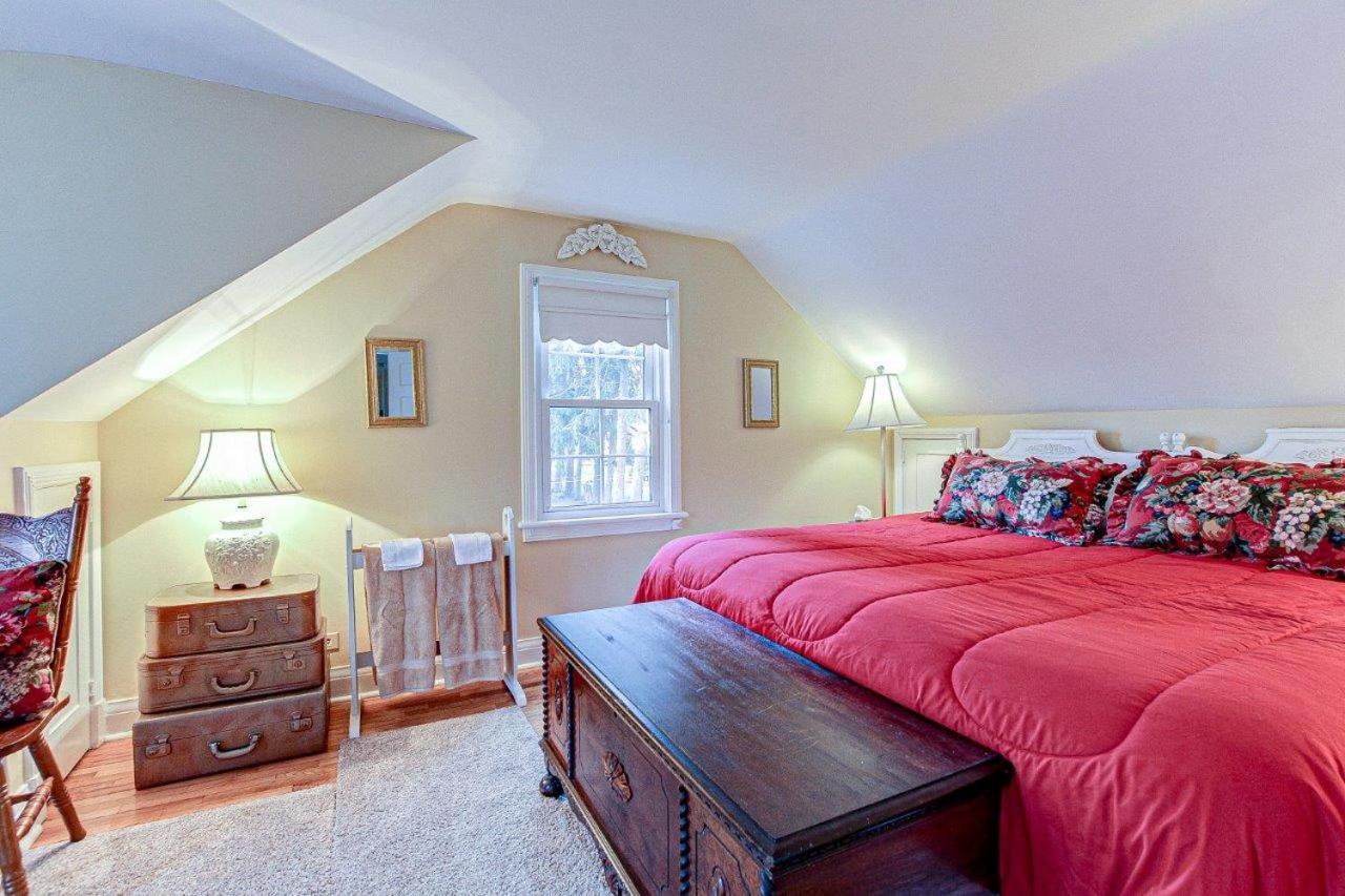 Dover House 3*