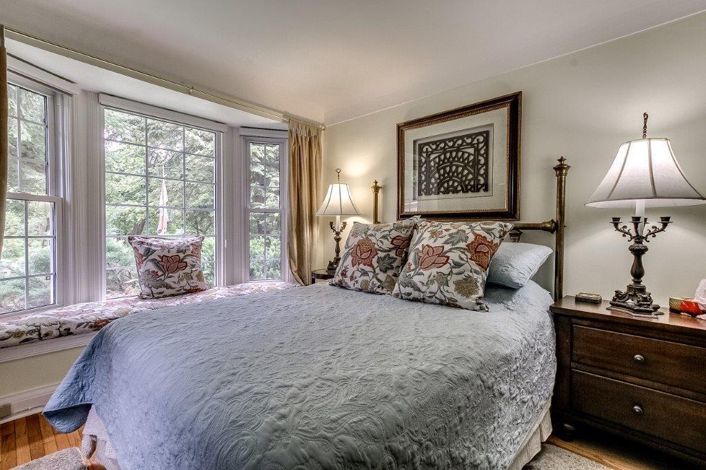 Dover House Bed & Breakfast