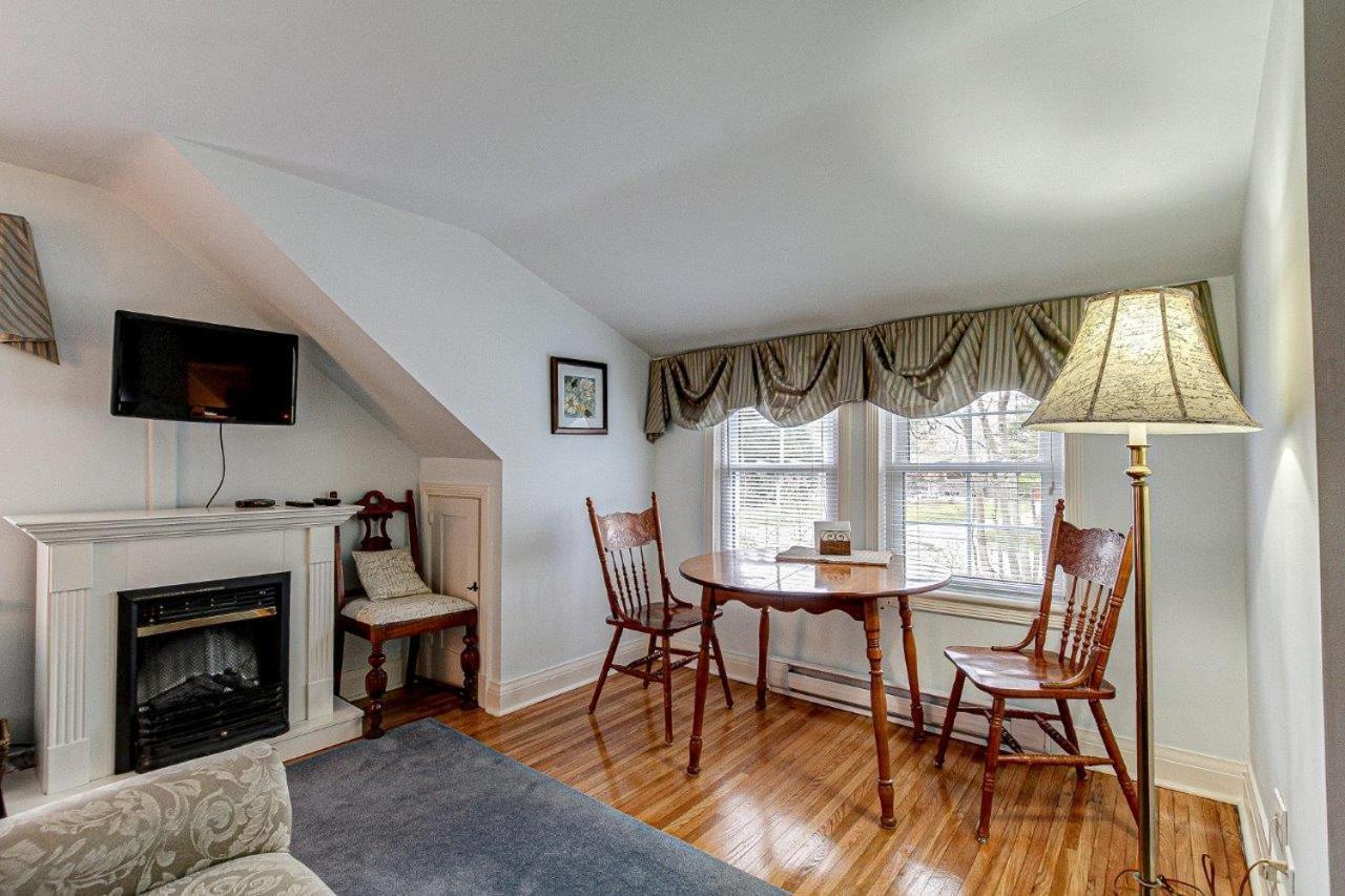 Dover House 3* Port Dover