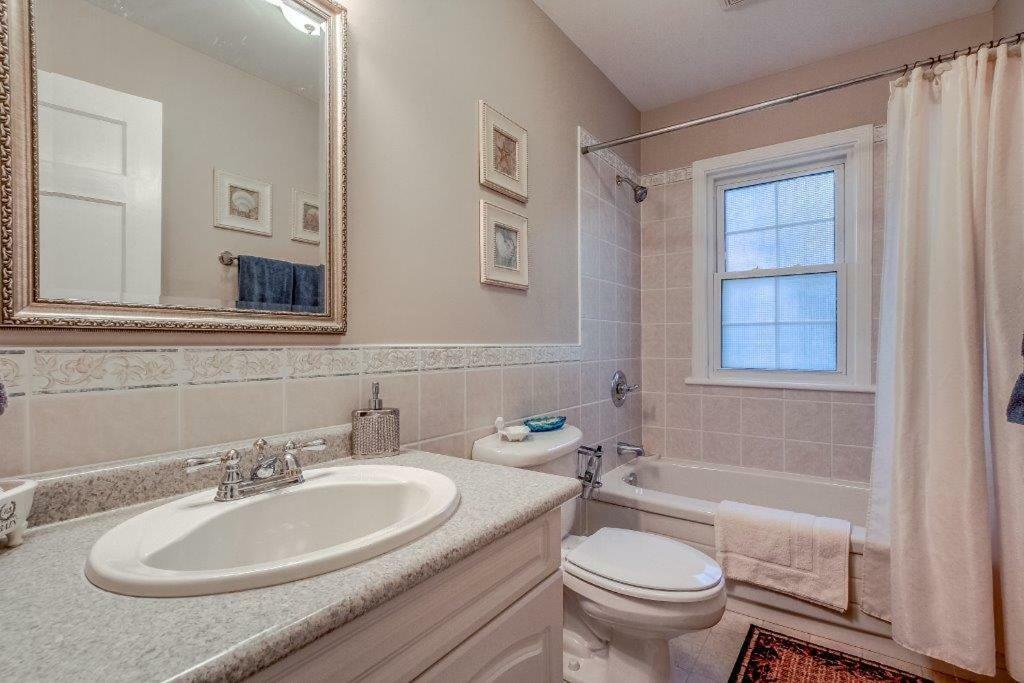 Dover House Bed & Breakfast